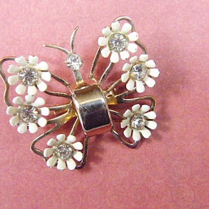 Vintage White Flower and Gold Enamel Butterfly Brooch - BUT-77 - White Butterfly Brooch - White Floral Butterfly Brooch