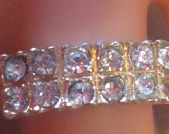 Vintage Wedding Band With Sparkling Crystals - Size 7.5 - R.247