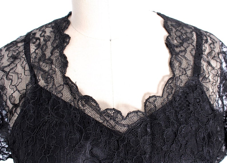 VTG 1940s Lace Gown Black Full Length Dress Slip Wearable 40-32-44 image 3