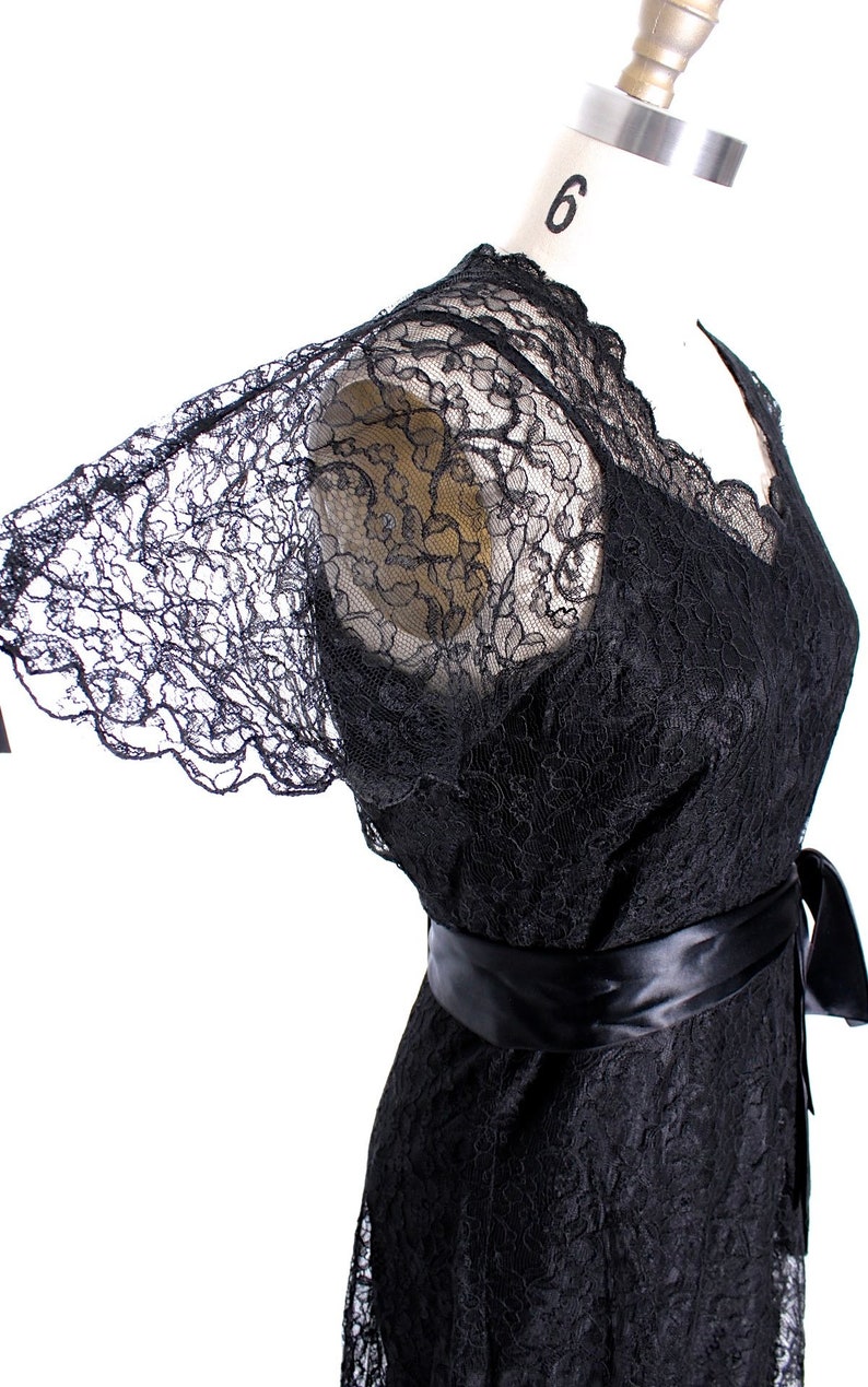 VTG 1940s Lace Gown Black Full Length Dress Slip Wearable 40-32-44 image 5