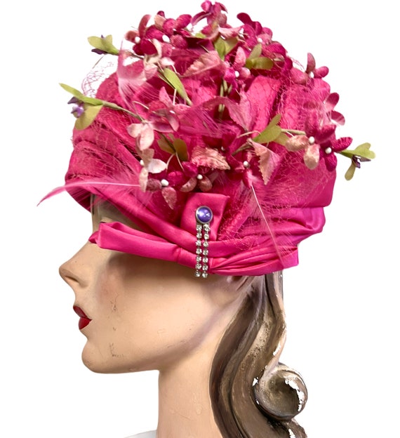 Vintage Hot Pink Satin Semi-cloche Hat With Flowers - 1960s  display picture 1