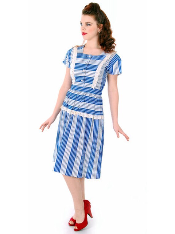 ON SALE Sweet Vintage Seersucker Day Dress Blue Stripes Small