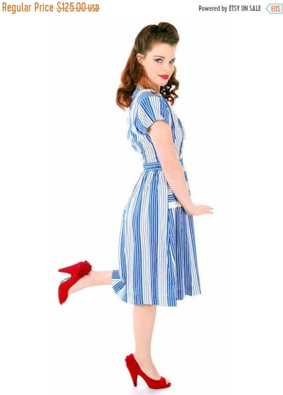 ON SALE Sweet Vintage Seersucker Day 