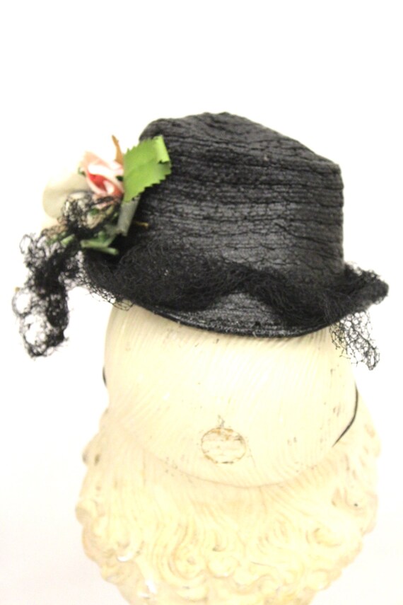 Vintage Fascinator Doll Hat Black Straw & Flowers… - image 7