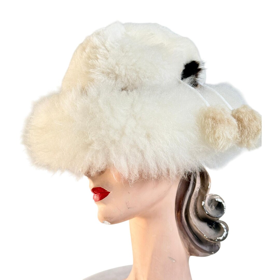 Womens VTG Ivory Shearling Big Brimmed Hat 1970s Large Size Pom Poms Womens VTG Ivory Shearling Big Brimmed Hat 1970s Large Size  main image 4