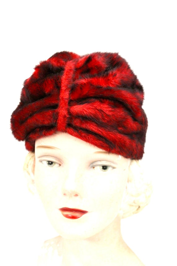 Vintage 1950s Red Black Fur Felt Turban Pillbox C… - image 1