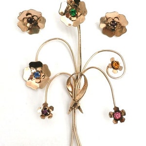 1940s Flower Brooch and Earring Set / Vintage Sterling Silver Pin Set with Colored Stones with Matching Earrings