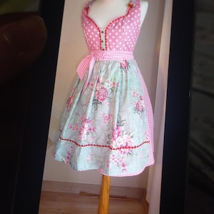 Octoberfest munchen festival dirndl,Austria traditional clothes,German beerfest trend dirndl dress,new pink party outfits,flower print apron