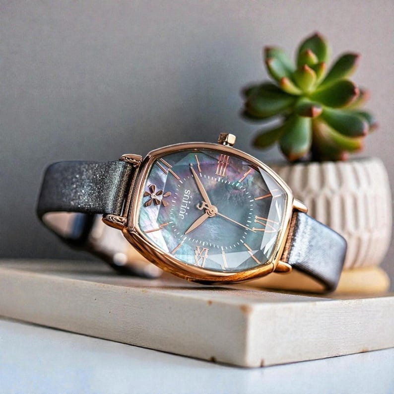 Sparkling Women’s Luxury Leather Watch Elegant Quartz Wristwatch for Ladies Romantic Fashion Analog Timepiece Gift for Her Daily Wear Grey