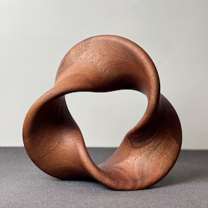 Handcrafted Wooden Mobius Sculpture – Luxury Desk Art & Modern Decor