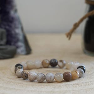 Bamboo Leaf Agate Bracelet – Natural Stone – Lithotherapy – Gift for Women/Men – 6mm 8mm Beads