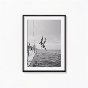 Ocean Jump Segelbåt Yacht Tryck, Sommar Svartvit Väggkonst, Vintage Tryck, Fotografitryck, Fotokonsttryck i museikvalitet