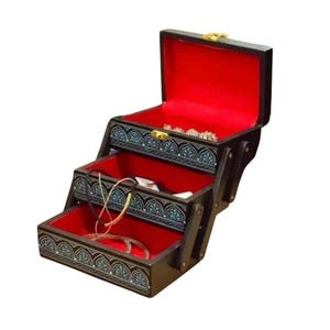 Handmade Wooden Jewelry Box: Naqshi Art Velvet Keepsake Organizer