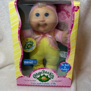 Rare Vintage 2009 Cabbage Patch Kids Cute and Cuddly CPK Doll Lonnie Bonita NIB New in Box Walmart Exclusive