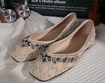 Ballerine fatte a mano con cristalli di perle, eleganti scarpe con punta quadrata, scarpe da donna con perline beige, morbide e comode ballerine eleganti, regalo per il suo giorno speciale