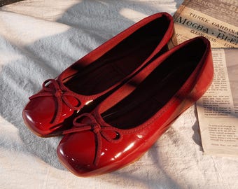 Handmade comfort flats,Patent leather ballet flats,red square toe shoes,women slip on ballerinas,classic bow flats,gift for her Christmas