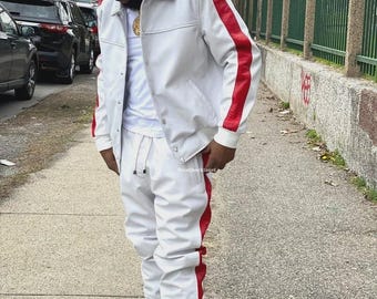 Chándal de cuero premium hecho a mano para hombre - Estilo jogging Chándal de cuero PU Brayden para hombre - Estilo chándal Chándal blanco y rojo