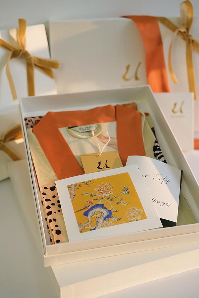 Conjunto de pijama de satén para mujer, bata larga de inspiración oriental, ropa de dormir de charmeuse sedosa, elegante regalo para estar en casa. Luxury Gift Box