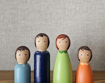 Wooden Peg Doll Family Set: Montessori Waldorf Toy, Natural Wood