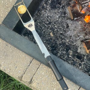 Toasty-Mallows shorty Roasting Fork – 20” Stainless Steel for Gourmet S’mores & Savory Campfire Creations