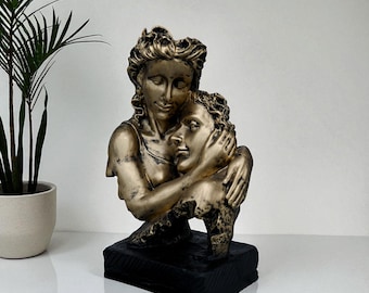 Romantic Couple Hug Sculpture | Abstract Love Statue | Anniversary, Birthday & Valentine Gift | Modern Home Decor.