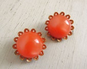 60s Cabochon Earrings - Vintage Mod Floral Clip On STAR Earrings - Orange Peach Thermoset Gold Tone Botanical Earrings