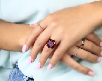 Bague grenat hexagonale · Bague en or 18 carats · Bague avec pierre de naissance de janvier · Bague en pierre précieuse grenat