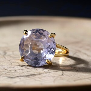 Anillo de tanzanita de talla redonda · Regalo de piedra natal de diciembre · Anillo de piedra vermeil de 18k · Joyería grabada imagen 5