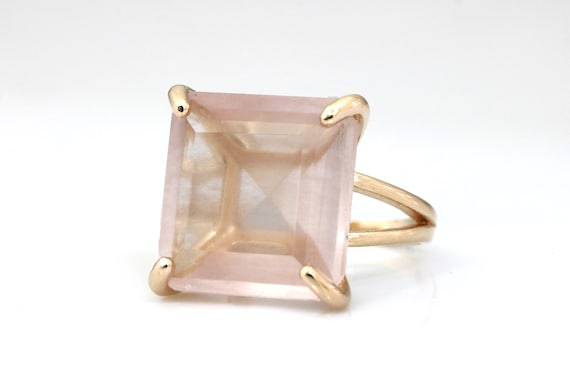 Statement rose quartz ring,self love ring,pink quartz ring,gemstone ring,square ring,large ring,big ring,14k rose gold ring,bridal ring