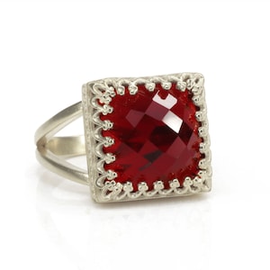 Silver Garnet Ring · Vintage Silver Ring · Square Garnet Ring · Gifts For Mom Ring · Engraved Ring With Gem · 925 Gemstone Ring