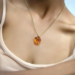 オーバルペンダント · シトリンネックレス · 4プロングペンダント · ロングゴールドネックレス · 姉妹用ネックレス
