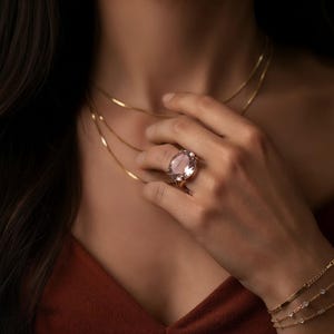 Zarte rosa Rosenquarz Ring · 18k Gold Oval Rosenquarz Ring · Statement Ring · Oval Rosa Quarz Ring · Selbstliebe Ring