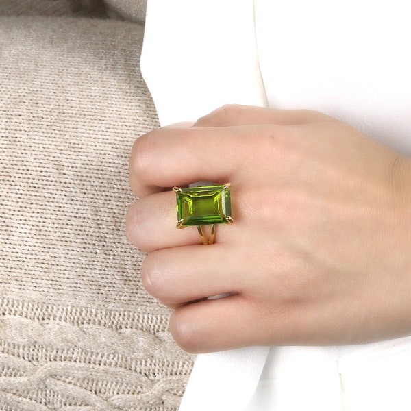 Peridot Ring · 14k Gold Ring · Rectangle Ring · Green Stone Ring · Handmade Ring · Emerald Cut Ring · Gemstone Ring · August Birthstone Ring