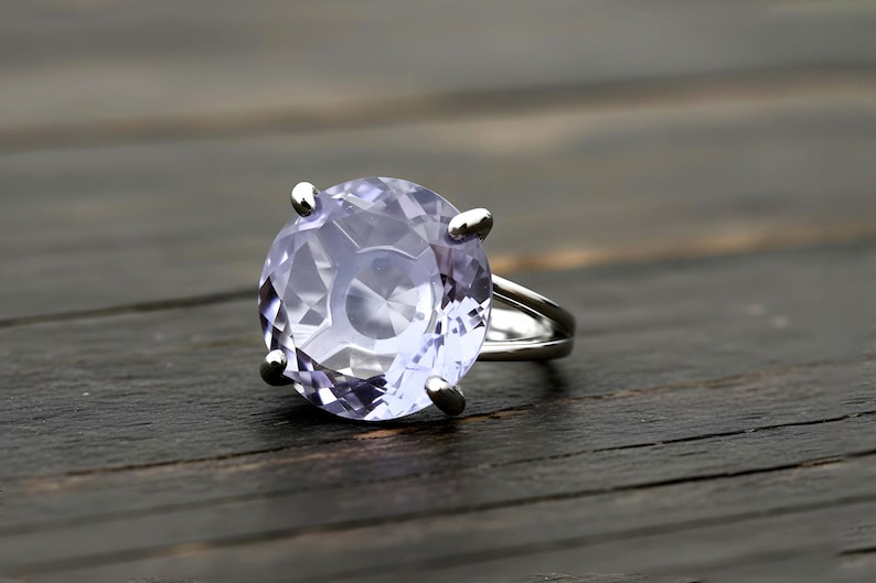 Anillo de tanzanita de talla redonda · Regalo de piedra natal de diciembre · Anillo de piedra vermeil de 18k · Joyería grabada imagen 11