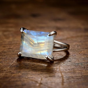 Anillo de piedra lunar arcoíris en plata de ley 925 · Piedra de nacimiento de corte rectangular ancho · Regalo de aniversario