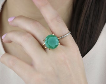 Natural Green Aventurine Ring · Round Cocktail Ring · Gold Ring For Women · Gemstone Ring · Vintage Ring · Bright Green Stone Ring