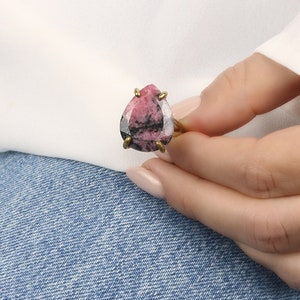 Rhodonite Ring · 14k Gold Ring · Solid Gold Ring · Gemstone Ring · Cocktail Rings · Semiprecious Ring · Teardrop Ring · Pink Ring For Women