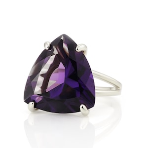 Trillion Amethyst Ring · Purple Ring · Gemstone Ring · Silver Ring · Triangle Ring · February Birthstone Ring