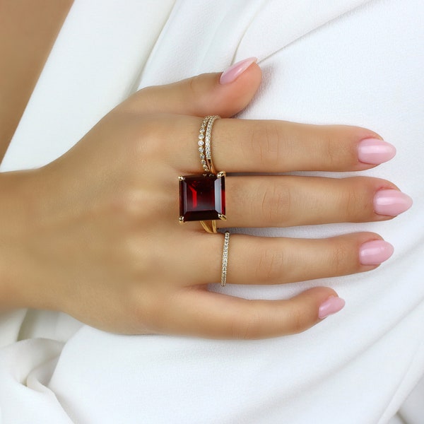 Garnet Ring ·  January Birthstone ·  Gemstone Ring · Square Cut Ring ·  Dark Red Gem Ring ·  Square Gemstone Ring