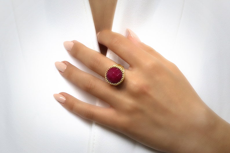 gift Gold Jade Ring - Red Gemstone Band Double OFFicial mail order Rin