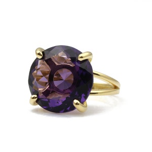 Amethyst ring · gold ring · gemstone ring · cocktail ring · February birthstone ring · purple ring · semi precious ring