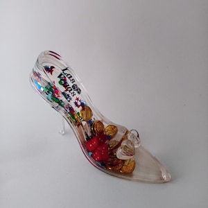 Las Vegas Princess Stiletto Souvenir/peso de papel, estilo globo de neve com glitter, estrelas, dados, cartas de baralho e "moedas"