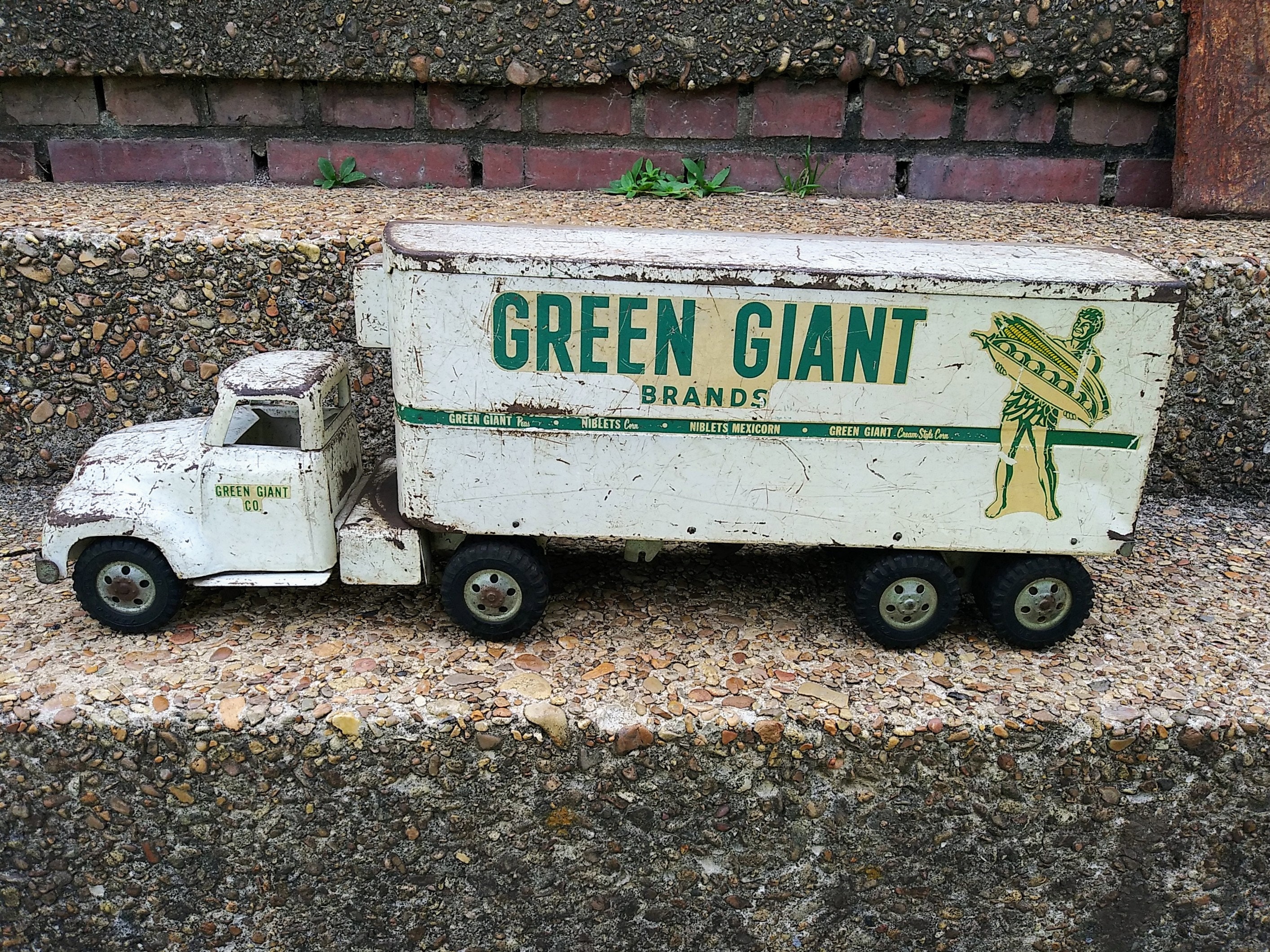 Vintage 1950's Era 'green Giant' Tonka Truck With Reefer Trailer