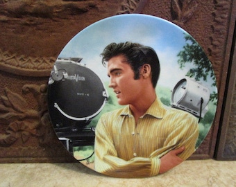 Vintage &#39;Elvis Presley&#39;, &#39;Looking at a Legend&#39; porcelain collector plate by Delphi!