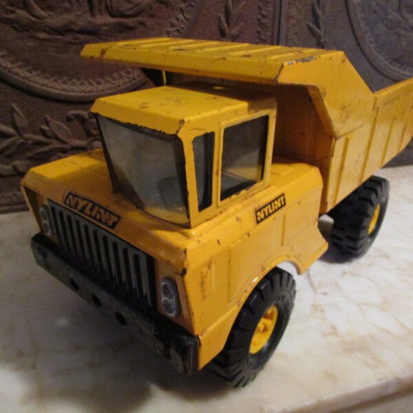 Vintage 1960's era 'Nylint' Big Haul' dump truck