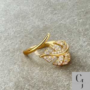 Gold Leaf Adjustable Ring – Elegant Nature-Inspired Jewelry for Women – Adjustable Gold Tone Fashion Ring