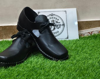 Handmade Renaissance Leather Shoes – 17th Century Medieval Reenactment Footwear