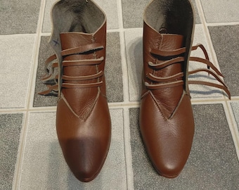 Handcrafted Medieval Leather Ankle Boots | Laced Historical Footwear for LARP & Reenactments