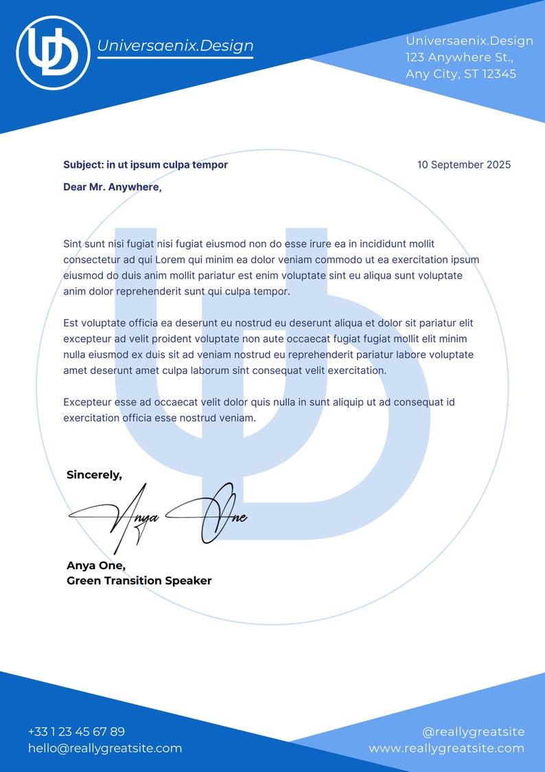 Op de afbeelding: Briefhoofdontwerp in blauw en wit met de bedrijfsnaam Universaenix.Design en contactgegevens bovenaan. De tekst bevat een onderwerp, een aanhef en tijdelijke tekst. De onderkant bevat een handtekening en contactgegevens.