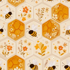 Könnte beinhalten: Ein sich wiederholendes Muster aus sechseckigen Kacheln in Creme-, Gelb- und Orangetönen. Das Design zeigt Illustrationen von Honigbienen, mit goldenem Honig gefüllten Wabenstrukturen sowie verschiedenen kleinen Blumen und Zweigen.